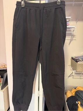 Women’s Drawstring Jogger Pants